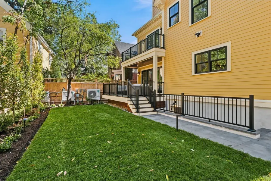 65 Hammond Street, Cambridge, MA 02138 - #3