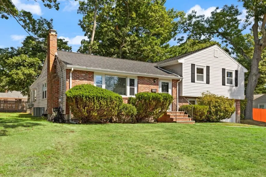11 Imrie St, Randolph, MA 02368 - #2