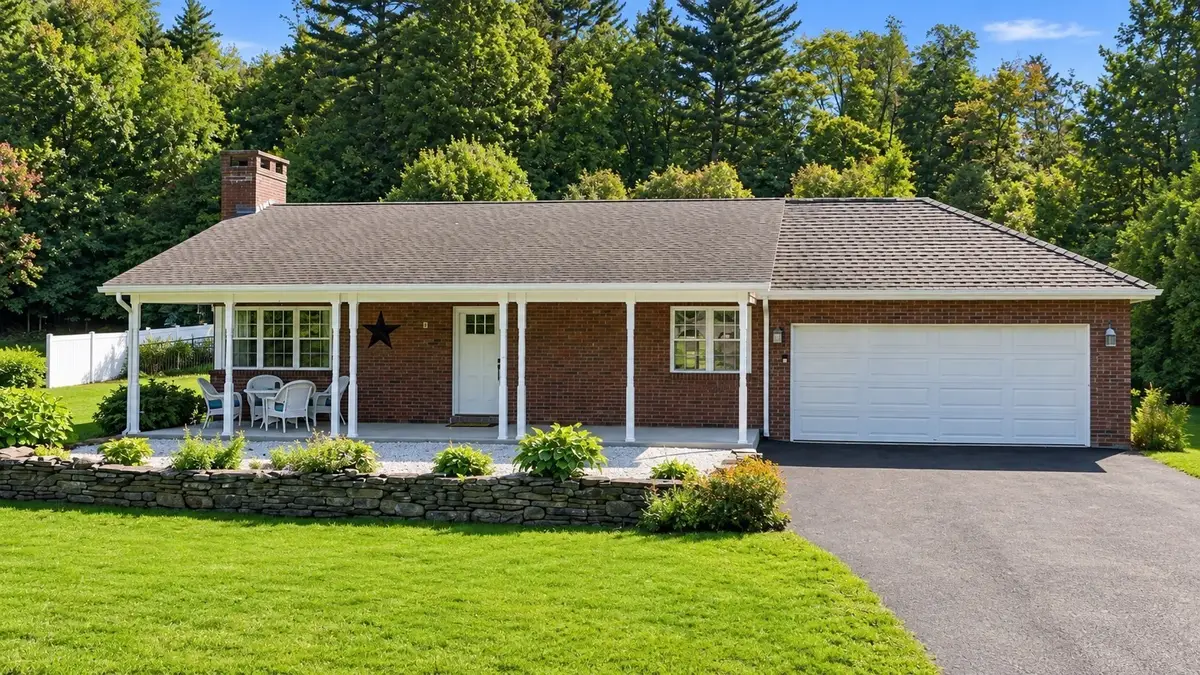 146 Huntington Rd, Russell, MA 01071 - #1