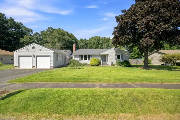 47 Overlook Dr, Easthampton, MA 01027