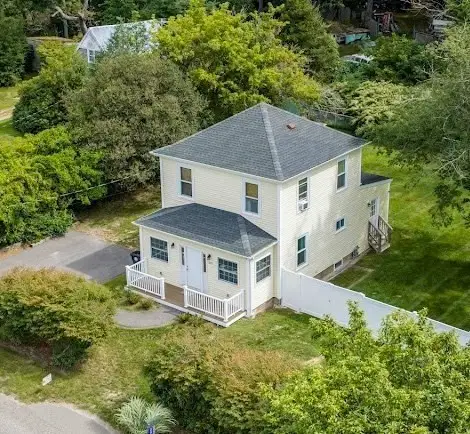275 Holmes St., Halifax, MA 02338