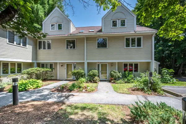 412 Parker St #O, Newton, MA 02459