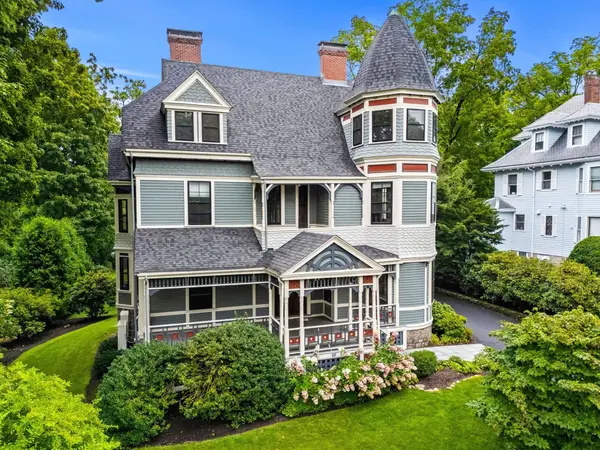 44 Putnam Street, Newton, MA 02465