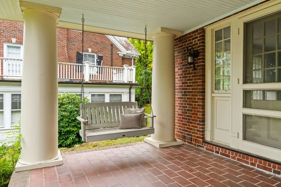 292 Pond St, Jamaica Plain, MA 02130 - #2