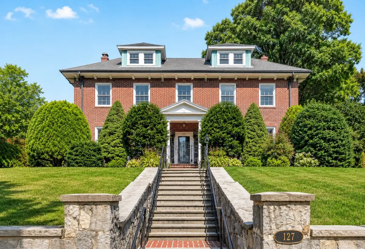 127 Commonwealth Ave, Newton, MA 02467 - #1