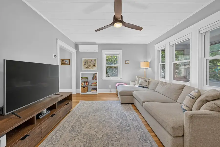 15 Draper St, Medford, MA 02155 - #3