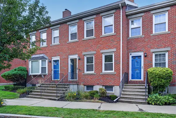28 Admirals Way #28, Chelsea, MA 02150