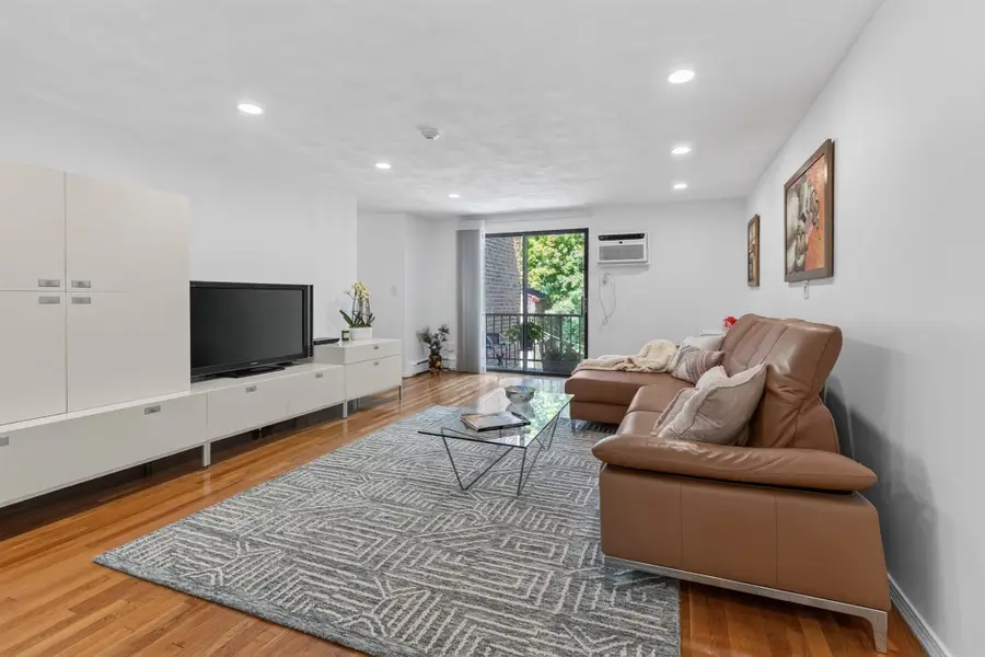 131 Pierce St #304, Malden, MA 02148 - #2