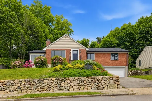 18 Travis Dr, Newton, MA 02467