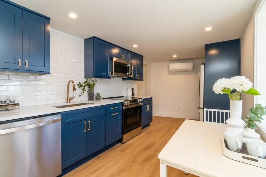 30 Columbus Ave #4, Waltham, MA 02451 - #3