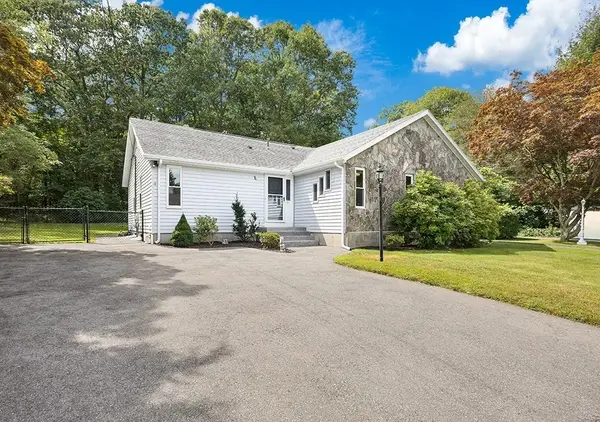31 Acorn Dr #31, Randolph, MA 02368