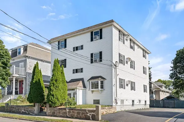 14 W Water St #1, Wakefield, MA 01880