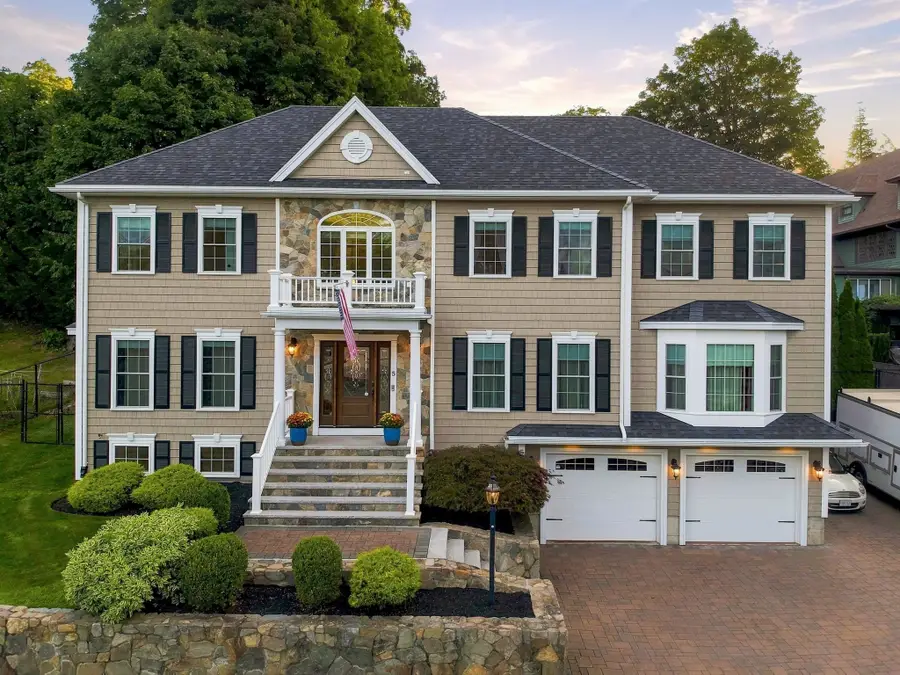 5 Dell Ave, Wakefield, MA 01880 - #2