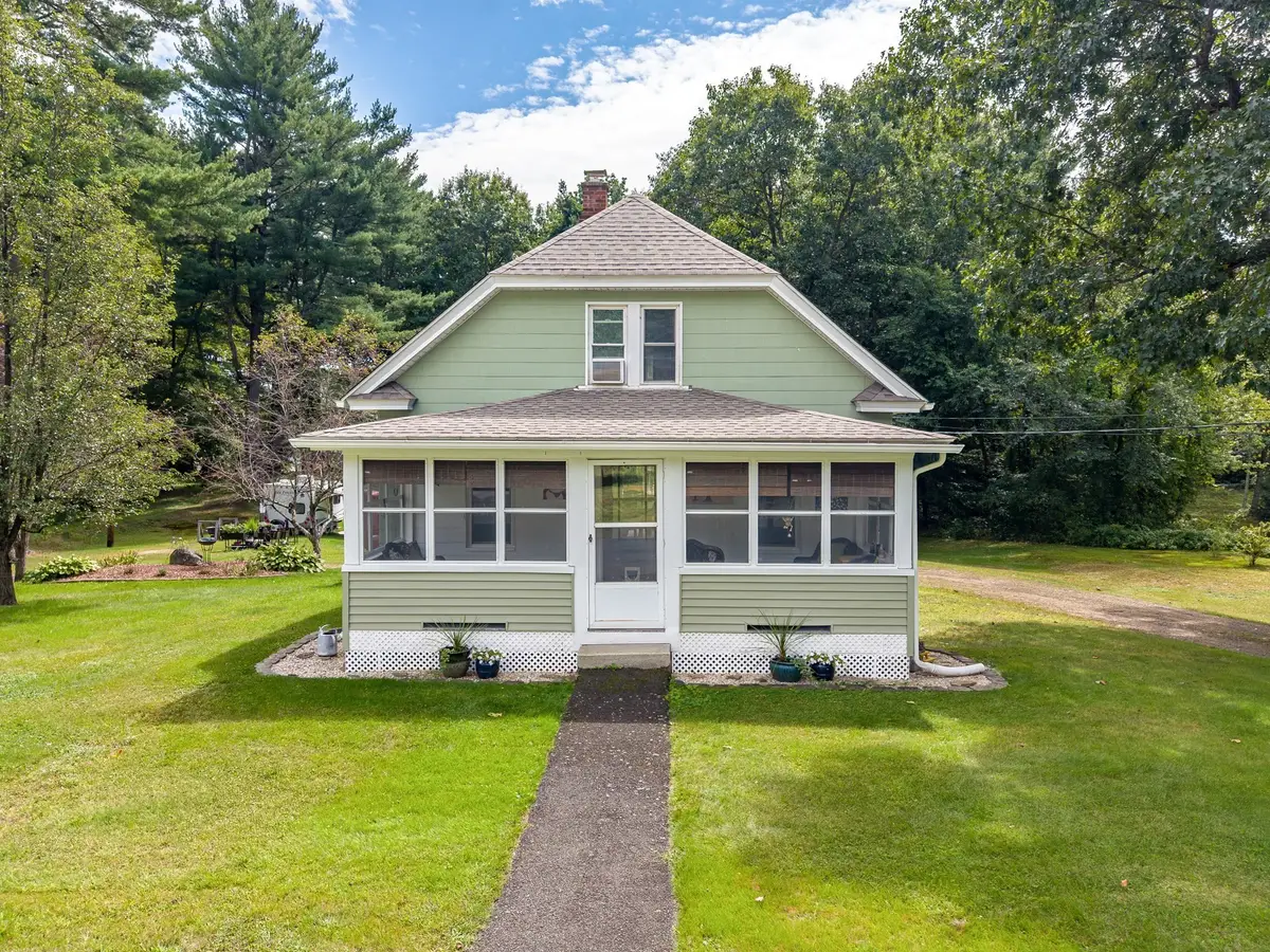 123 Metacomet St, Belchertown, MA 01007 - #1