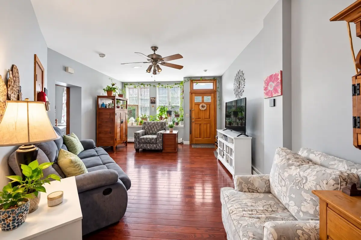 157 Winnisimmet St #1D, Chelsea, MA 02150 - #1