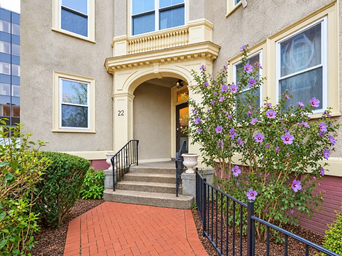 22 Centre St #2, Cambridge, MA 02139 - #1