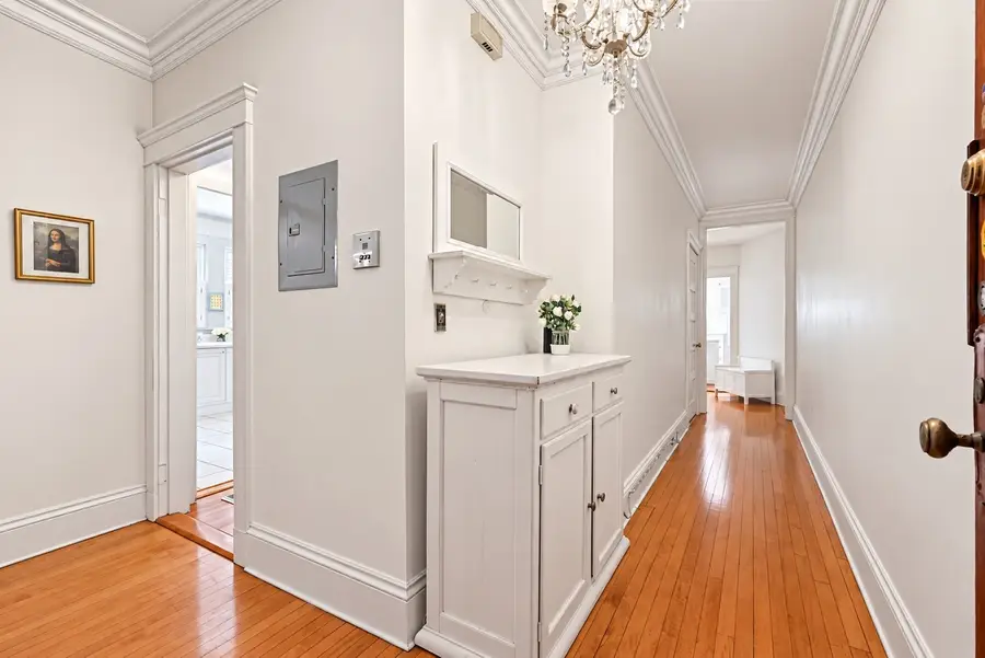 22 Centre St #2, Cambridge, MA 02139 - #3