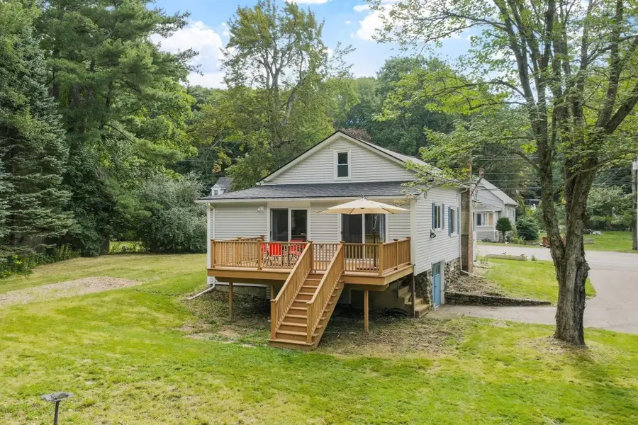 322 Pearl Street, Gardner, MA 01440 - #3