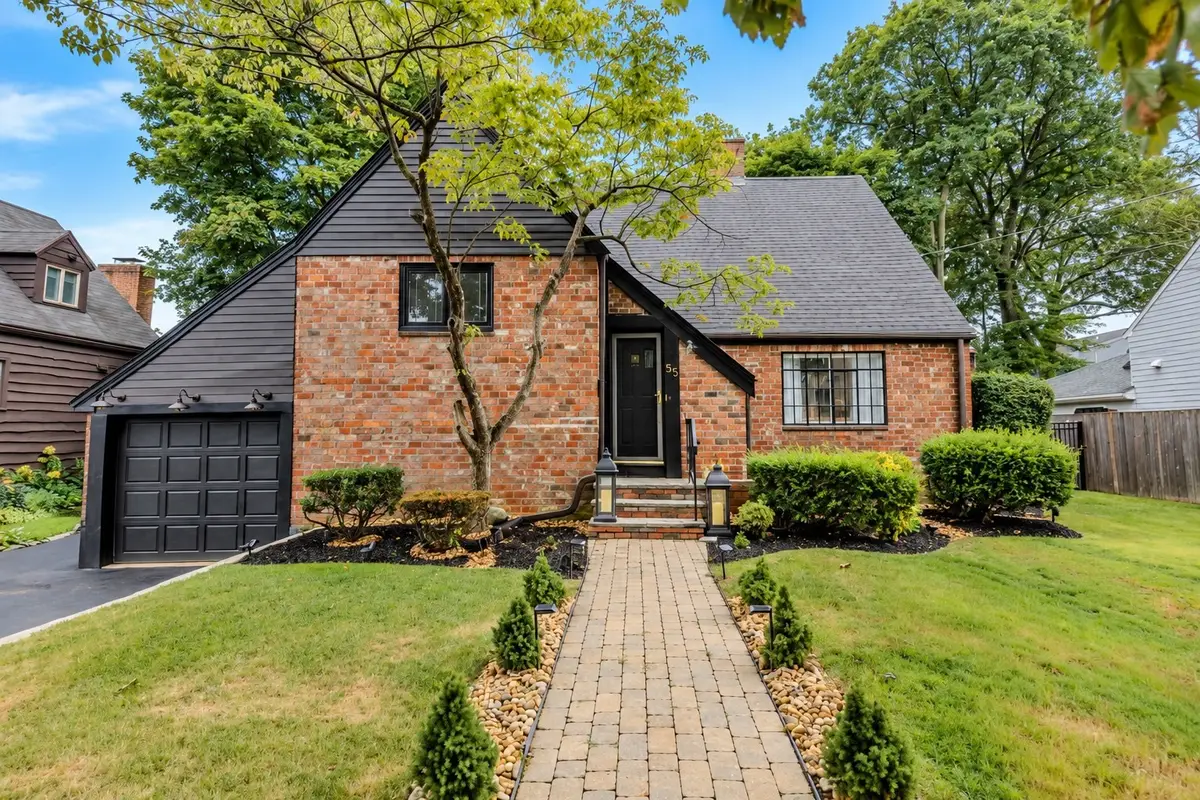 55 Burrell St, Melrose, MA 02176 - #1