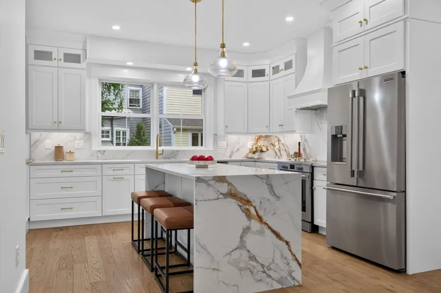 31 Houghton St #A, Somerville, MA 02143 - #3