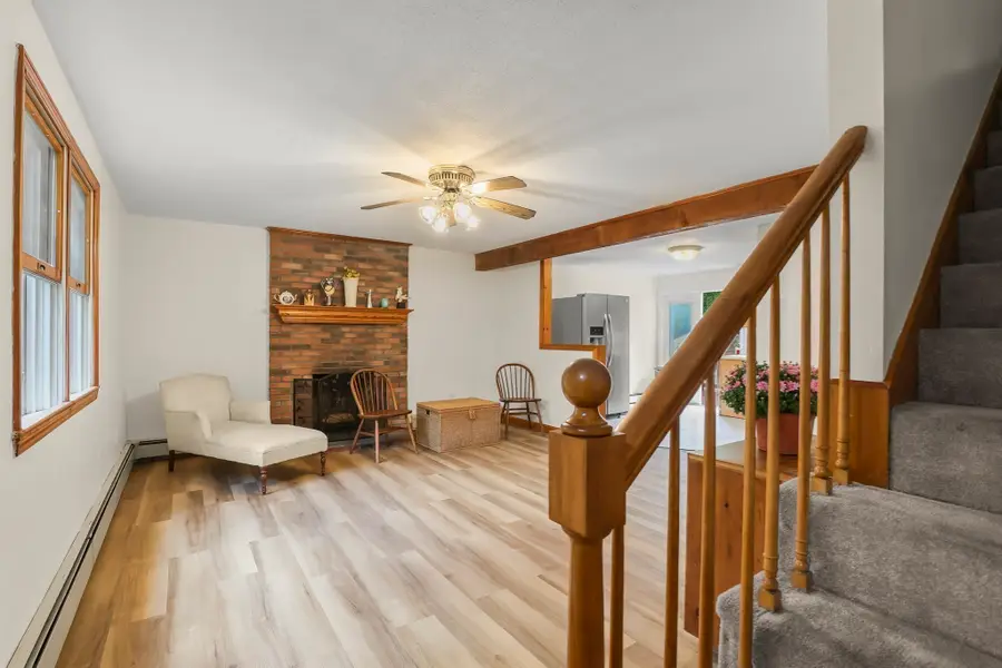 8 Fearing Hill Rd, Wareham, MA 02571 - #3