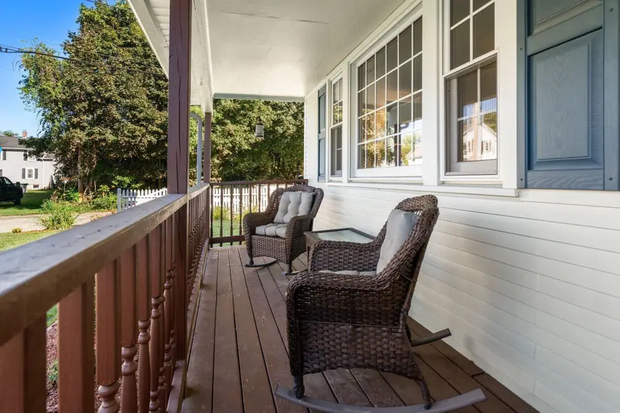 1 New York Ave, Blackstone, MA 01504 - #2