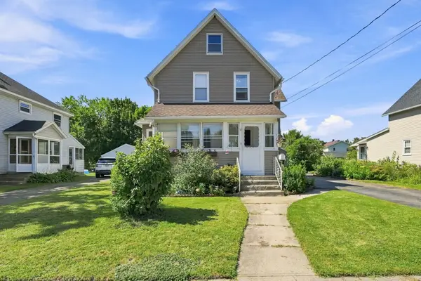 27 Elm St, Ludlow, MA 01056