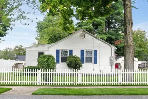 35 W Akard St, Ludlow, MA 01056