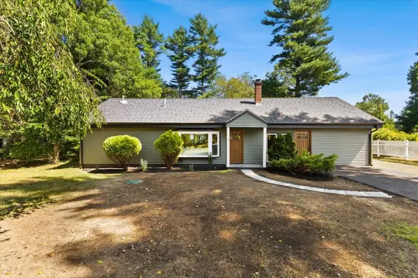 3 Abraham Ave, Freetown, MA 02717