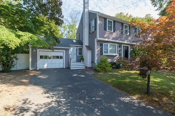 10 Donegal Circle, Danvers, MA 01923
