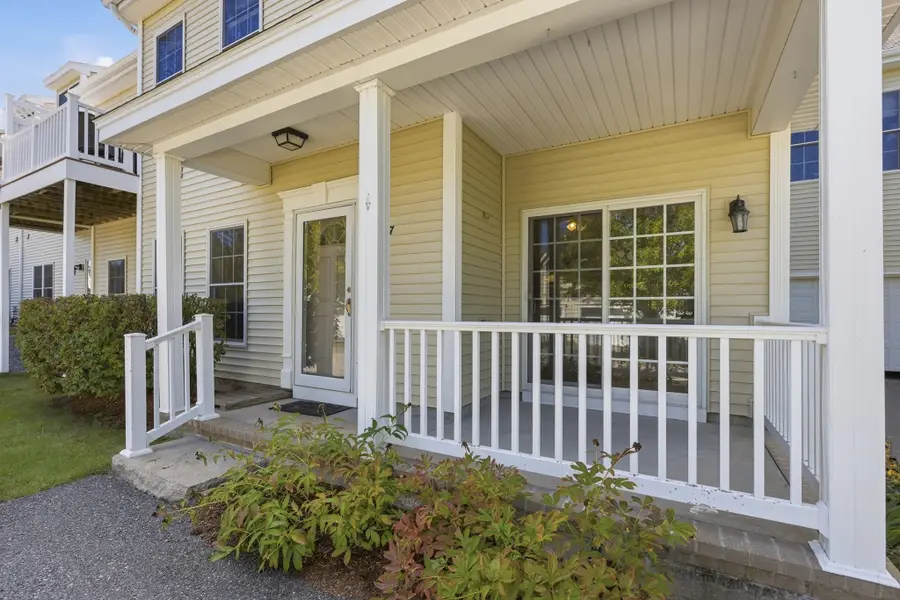 307 Autumn Ridge Dr #307, Ayer, MA 01432 - #3
