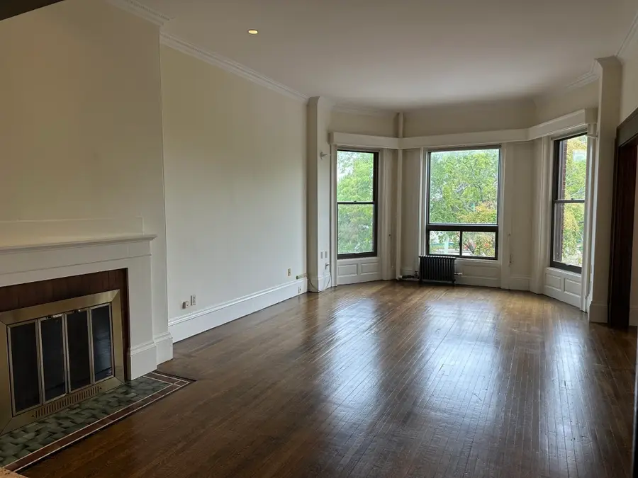 31 Bay State Rd #2, Boston, MA 02215 - #2