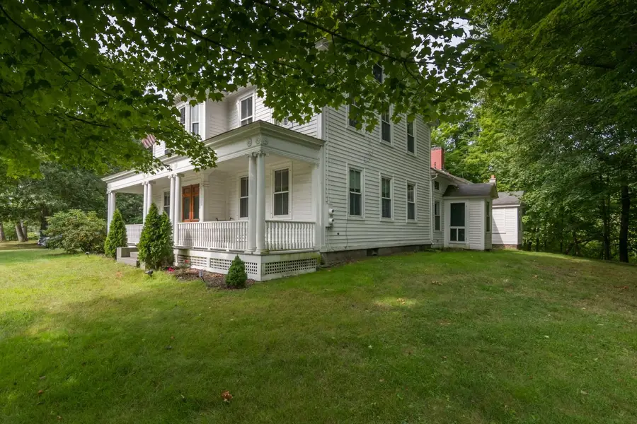 31 South St, Bernardston, MA 01337 - #3