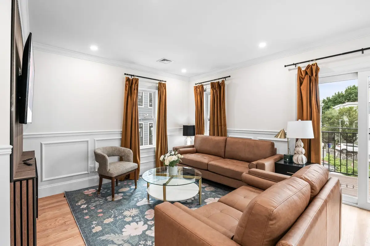 6-8 Weld Hill St, Boston, MA 02130 - #1