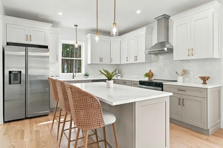 38 Elmwood St, Salisbury, MA 01952 - #3