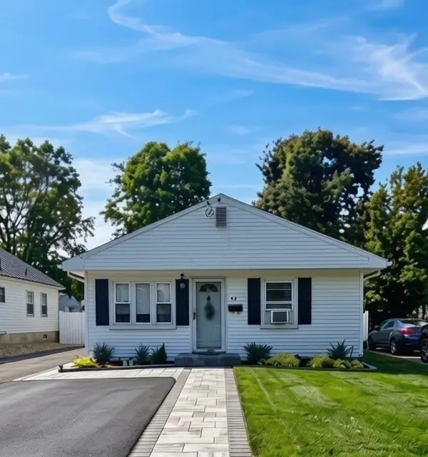 42 Mokema Ave, Waltham, MA 02451