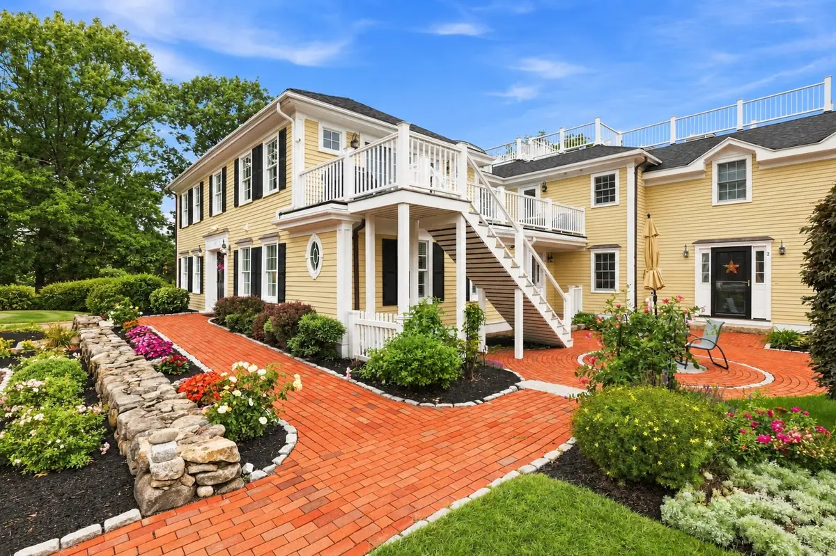 174 Lowell St #3, Andover, MA 01810 - #1
