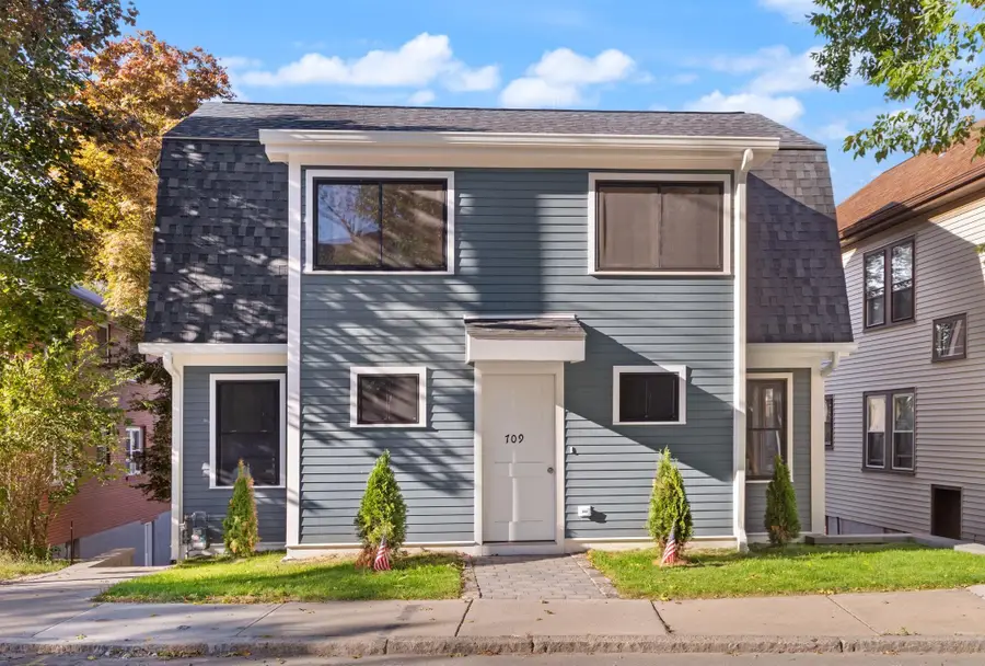 709 Belmont St, Belmont, MA 02478 - #2