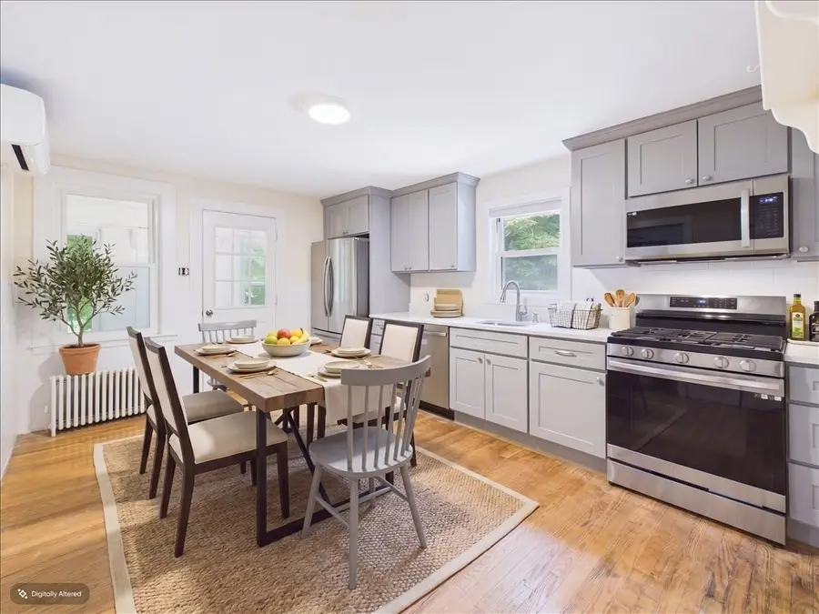 132-134 North St, Foxboro, MA 02035 - #3