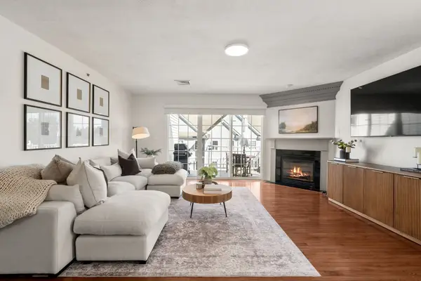 404 Tamarack Lane #404, Abington, MA 02351