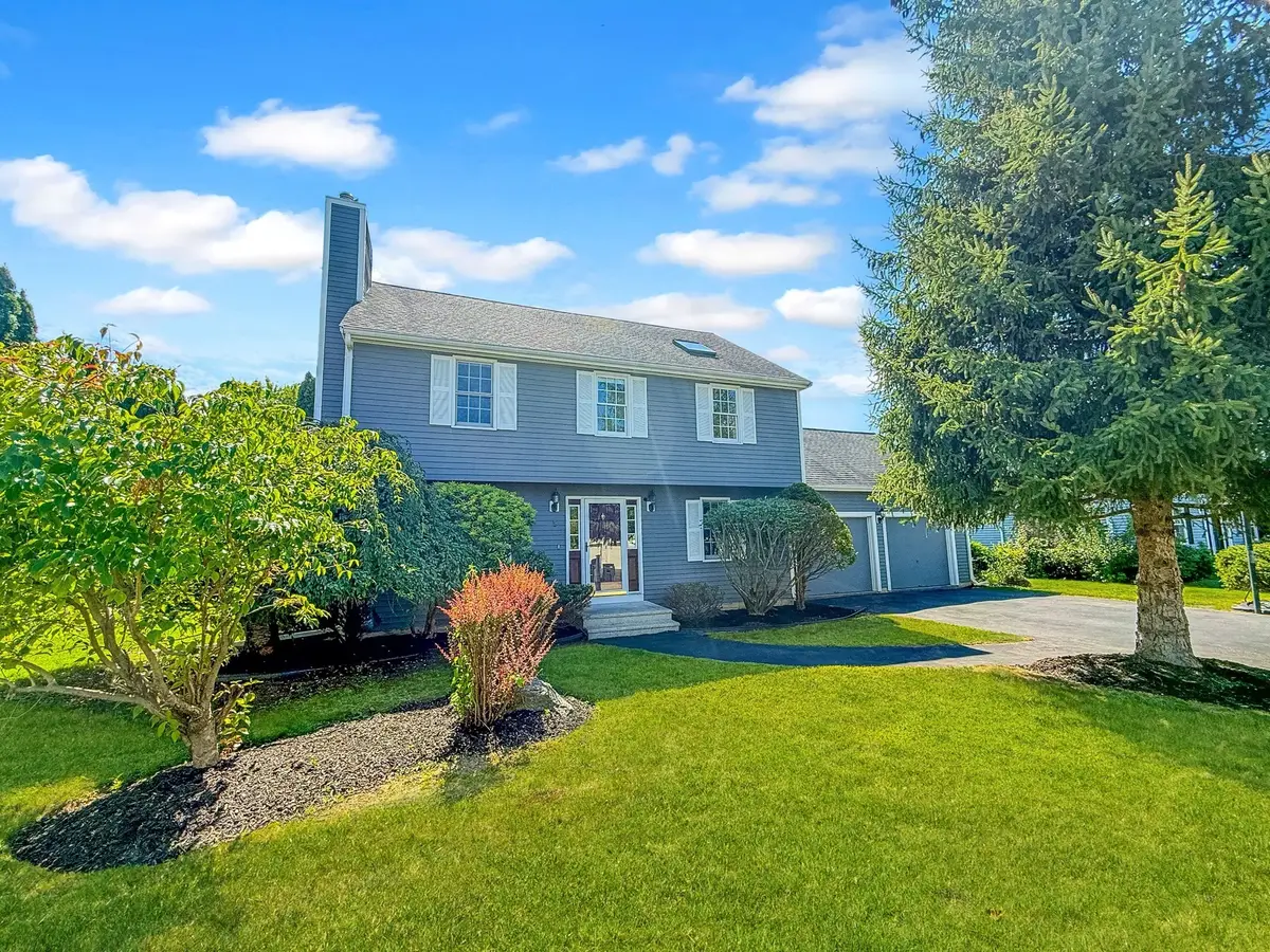 5 Swan Cir, Shrewsbury, MA 01545 - #1