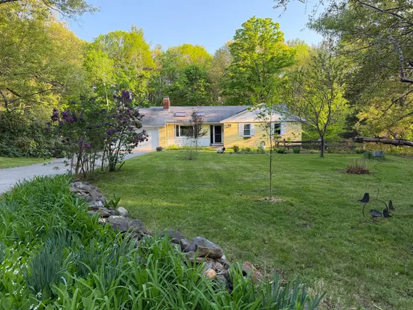 36 Russell, Carlisle, MA 01741
