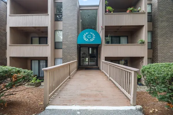10 Shrewsbury Green Dr #I, Shrewsbury, MA 01545