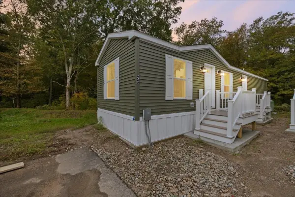 1540 Broadway #23, Raynham, MA 02767