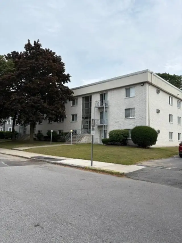24 Inman St #3, Lawrence, MA 01843 - #1