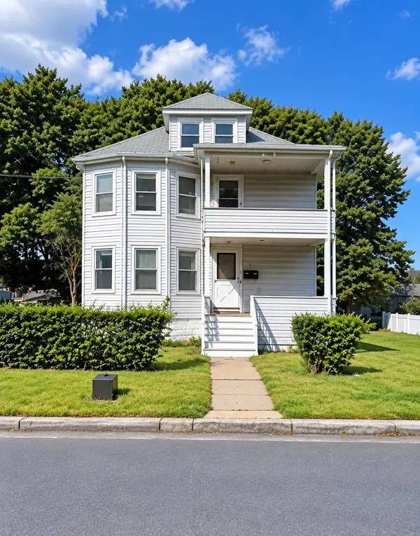 32 Hillside Avenue, Norwood, MA 02062