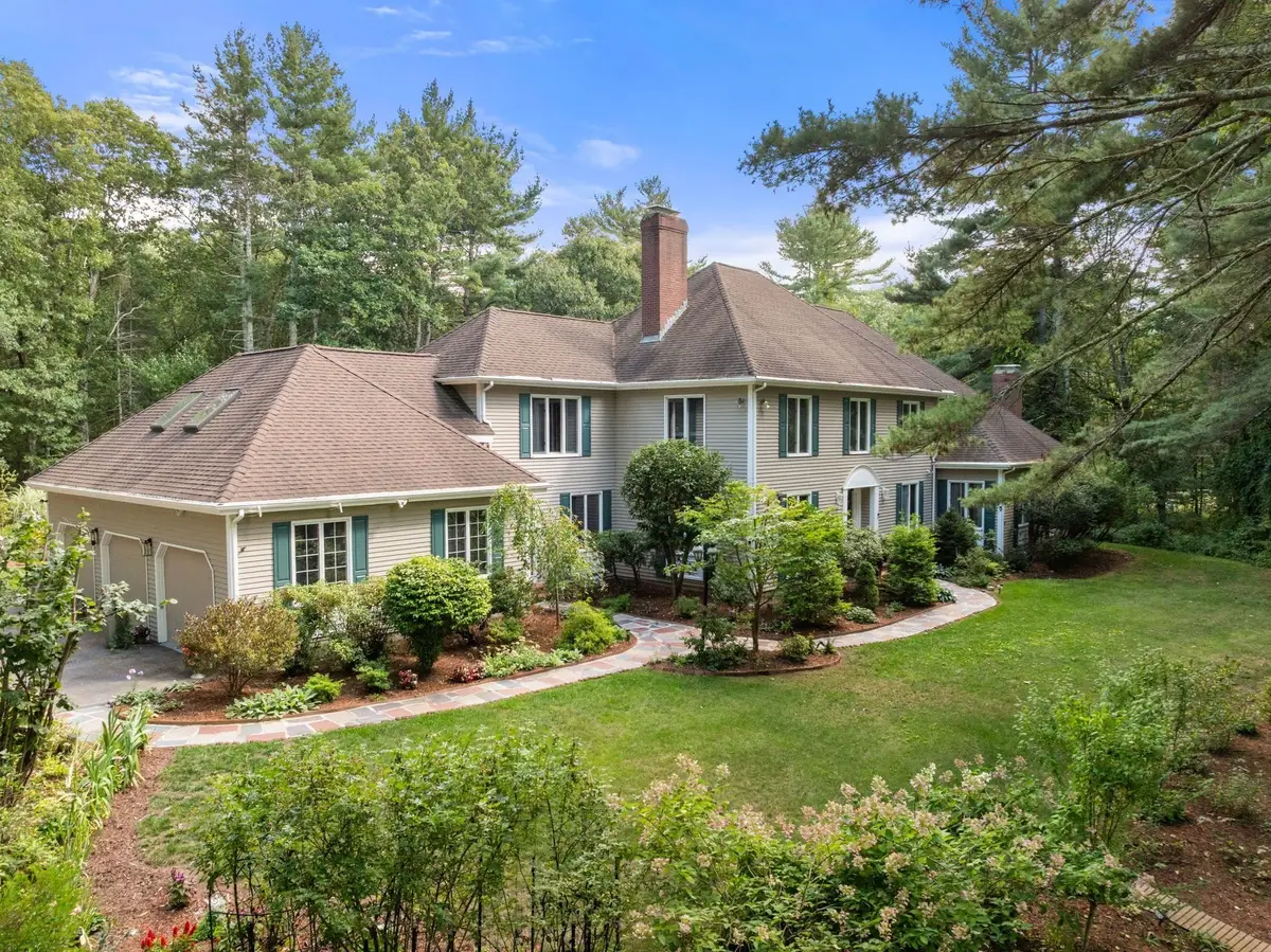 40 Grand Hill Dr, Dover, MA 02030 - #1