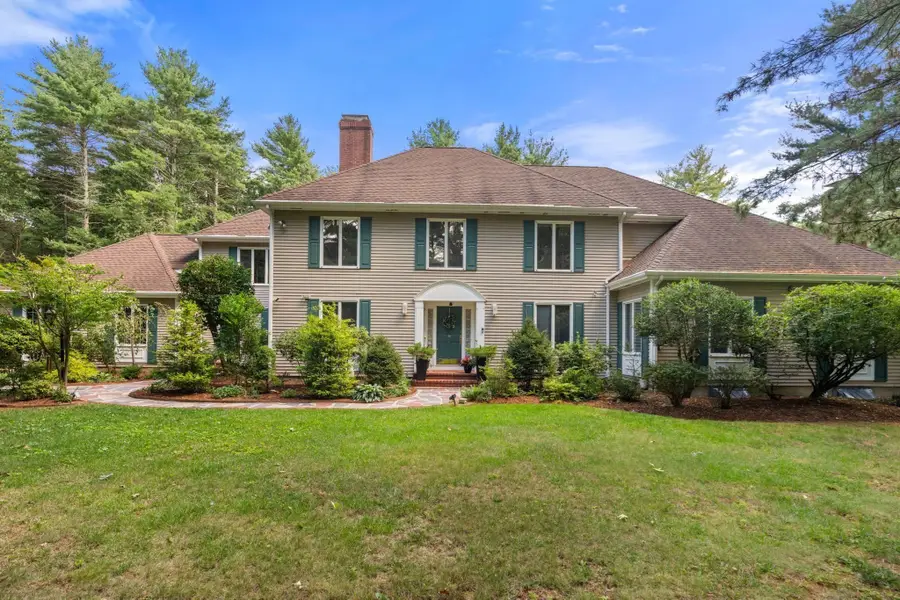 40 Grand Hill Dr, Dover, MA 02030 - #2