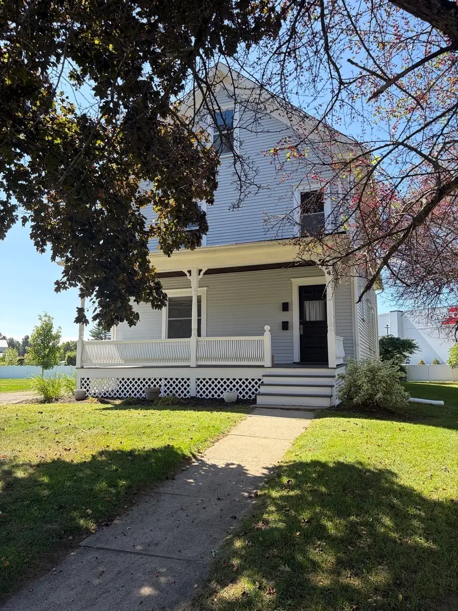 24 Sugarloaf St, South Deerfield, MA 01373 - #3