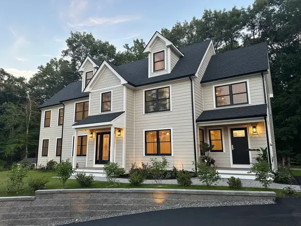 20 Main St, Boxford, MA 01921